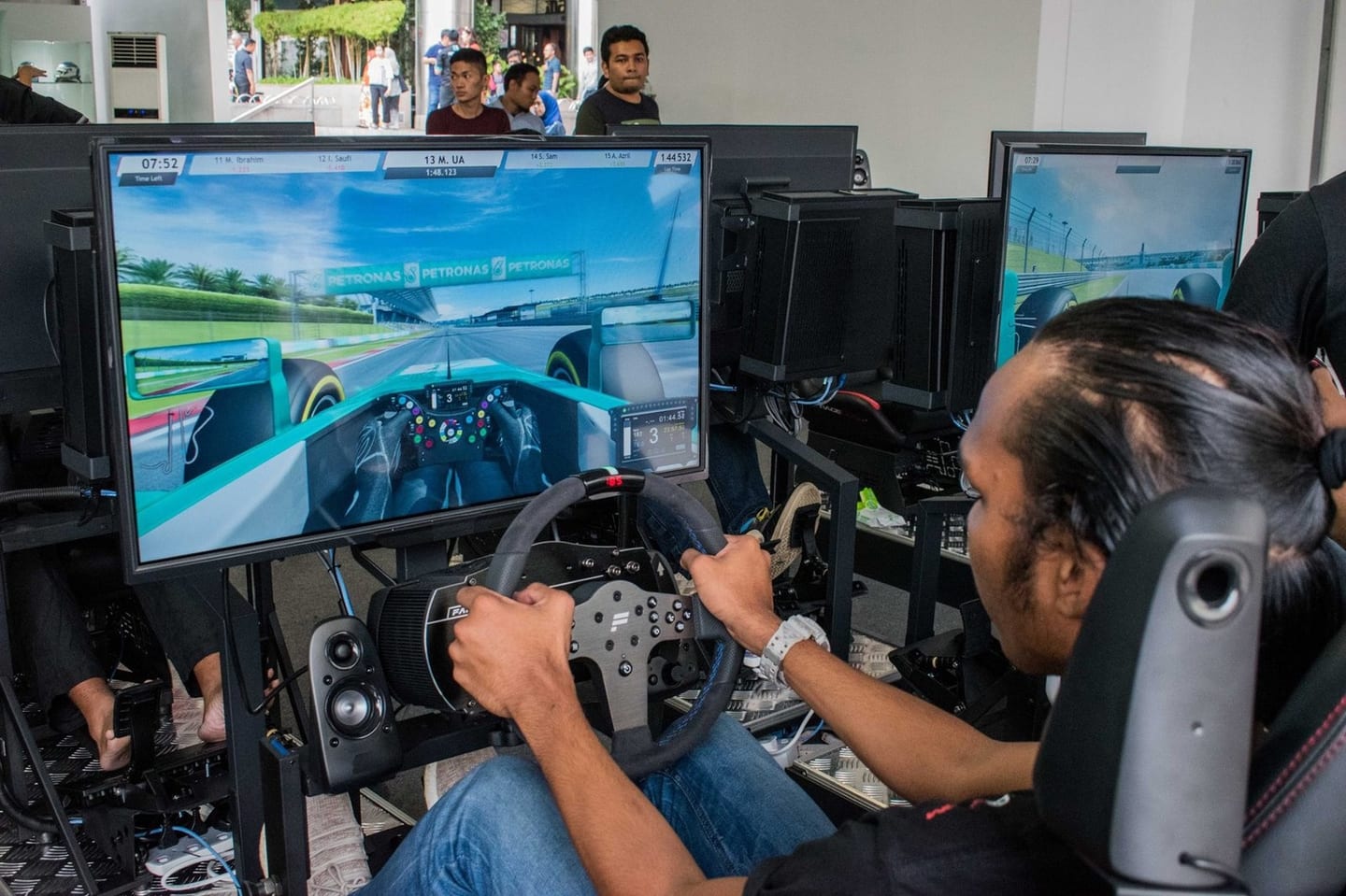 Kuala-Lumpur raceroom5