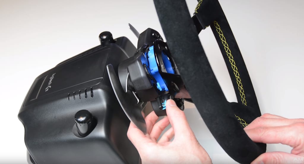 DIY: Comment changer le volant d’un Logitech G29 ou G920