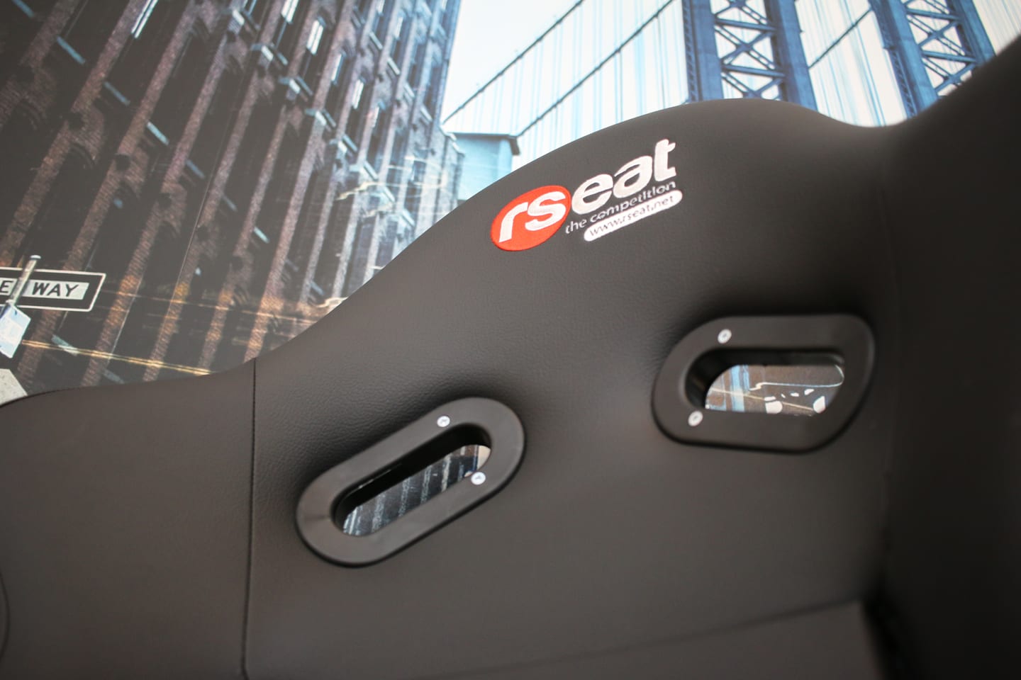 Rseat_playSeat_Rigs (1)