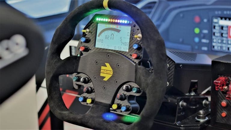 ob_f9eeb0_motorsport-simulator-wheel-news-1