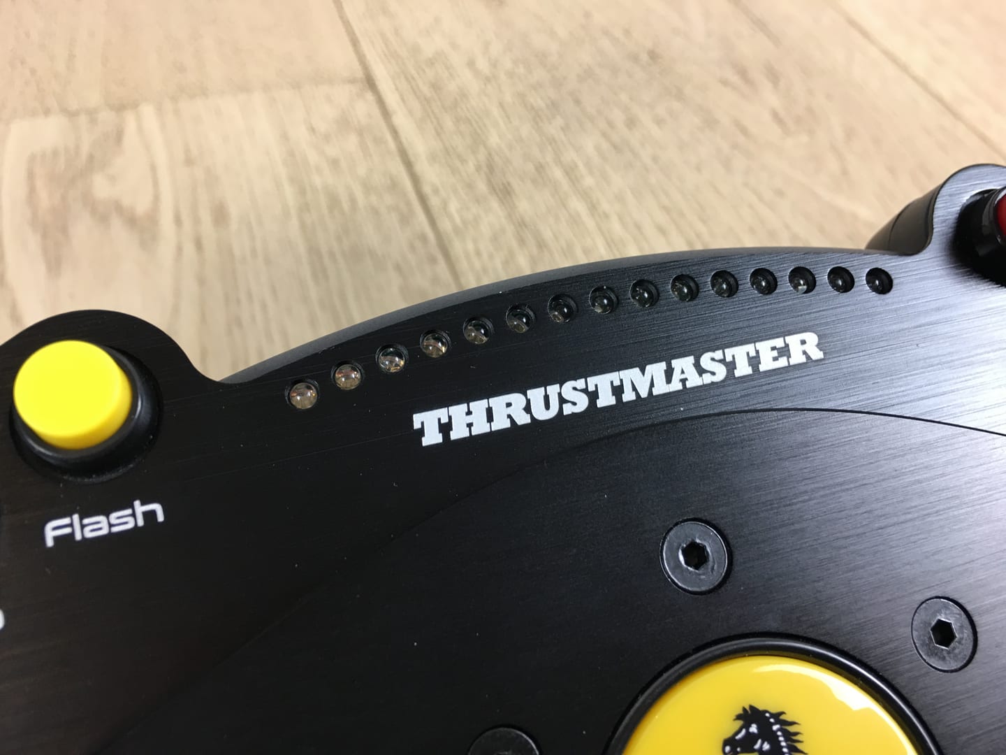 Thrustmaster_tsPc_Ferrari_488 (27)