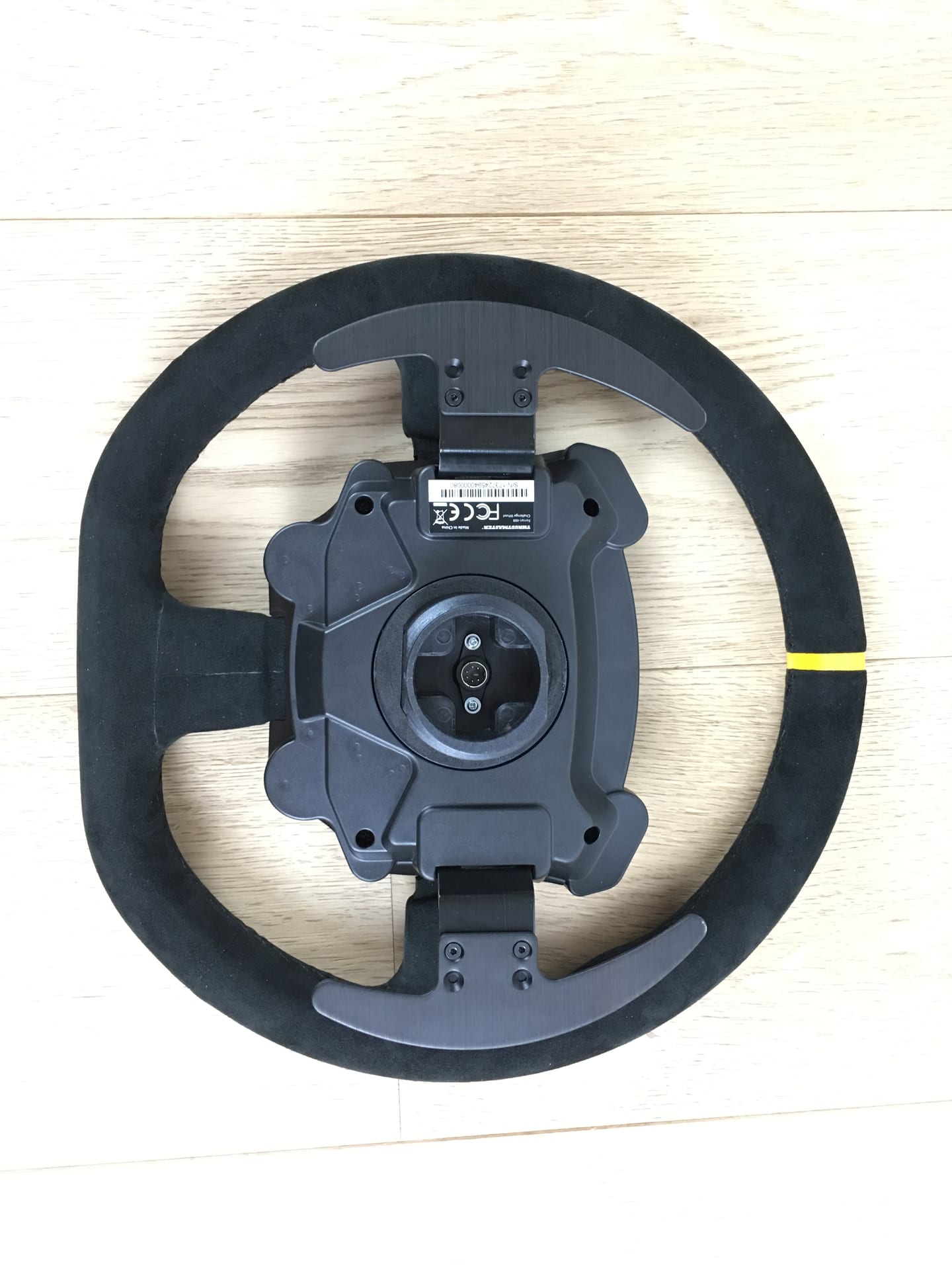 Thrustmaster_tsPc_Ferrari_488 (38)