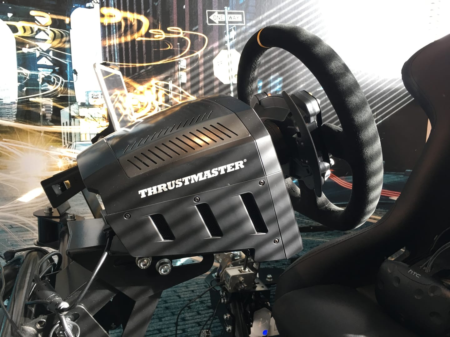 Thrustmaster_tsPc_Ferrari_488 (5)