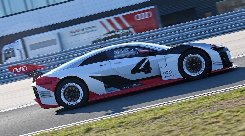 2018-audi-e-tron-vision-gran-turismo-6