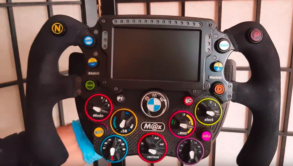 Nouveau volant F1 de Leopoldo Ramirez