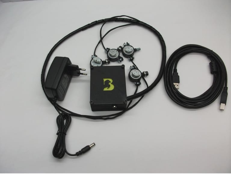 Kit vibrations pour pédaliers chez BJ SimRacing