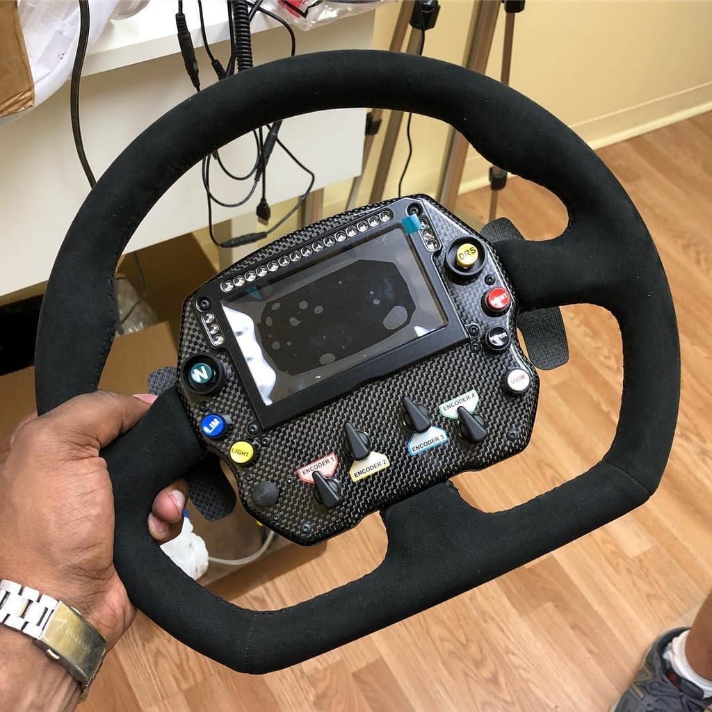 Nouveau volant chez Ricmotech : Rexing GT