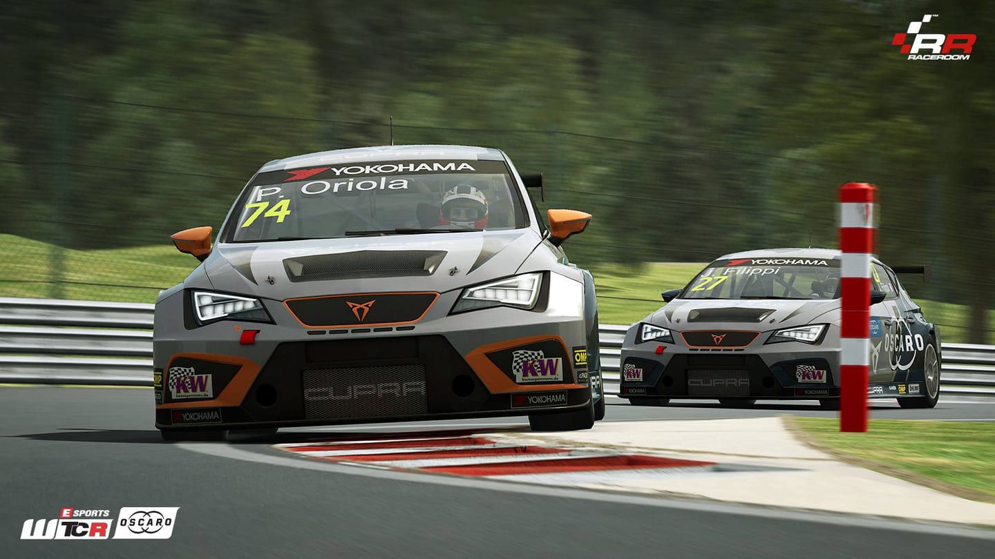WTCR raceroom (4)