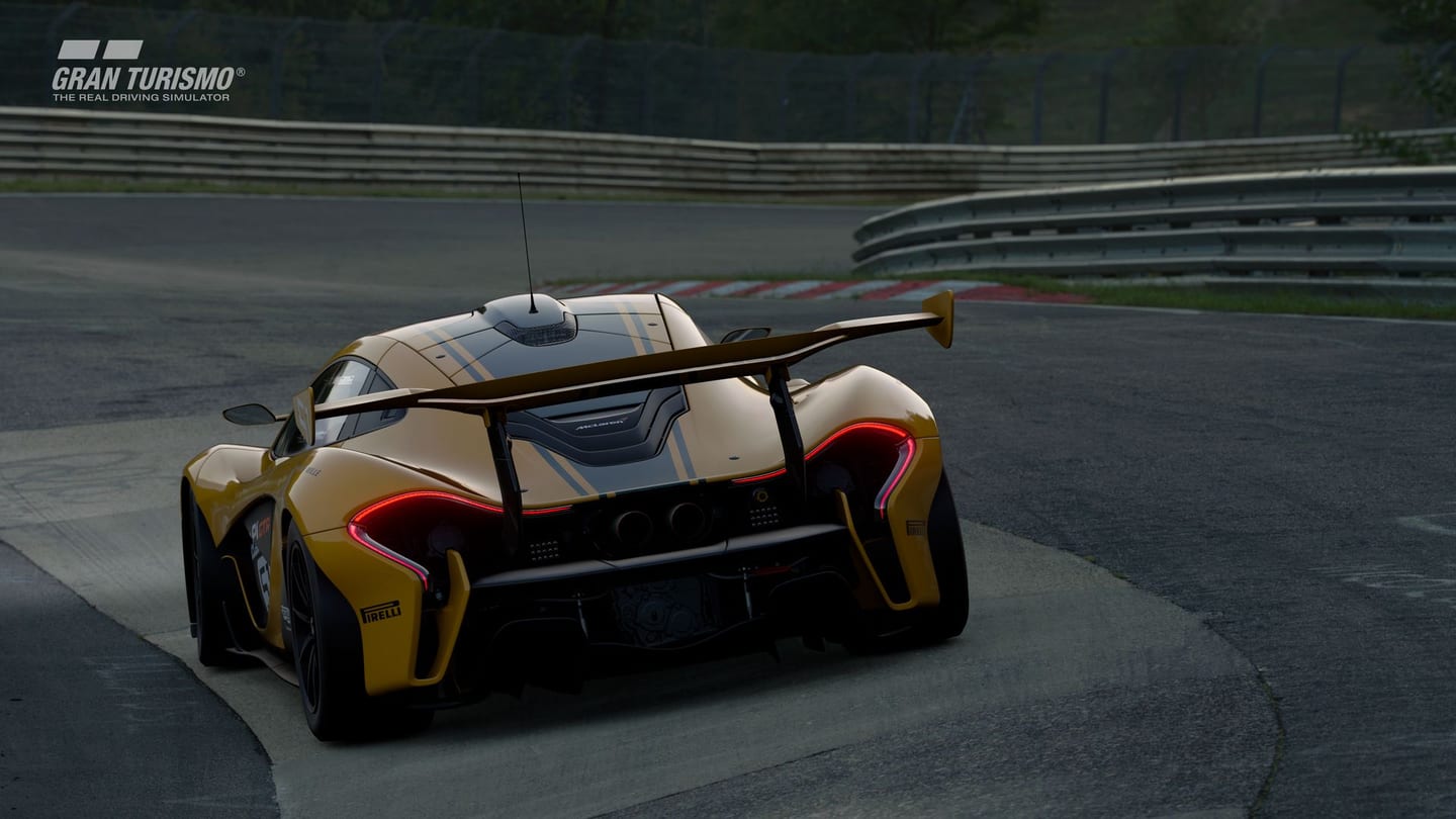 Gran-Turismo-Sport-2016-McLaren-P1-02