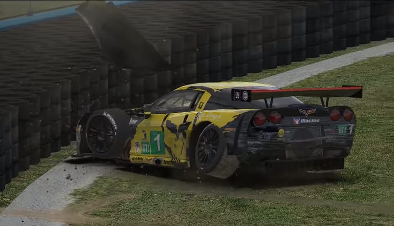 iRacing travaille à améliorer les dégâts
