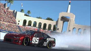 iRacing : Place au développement