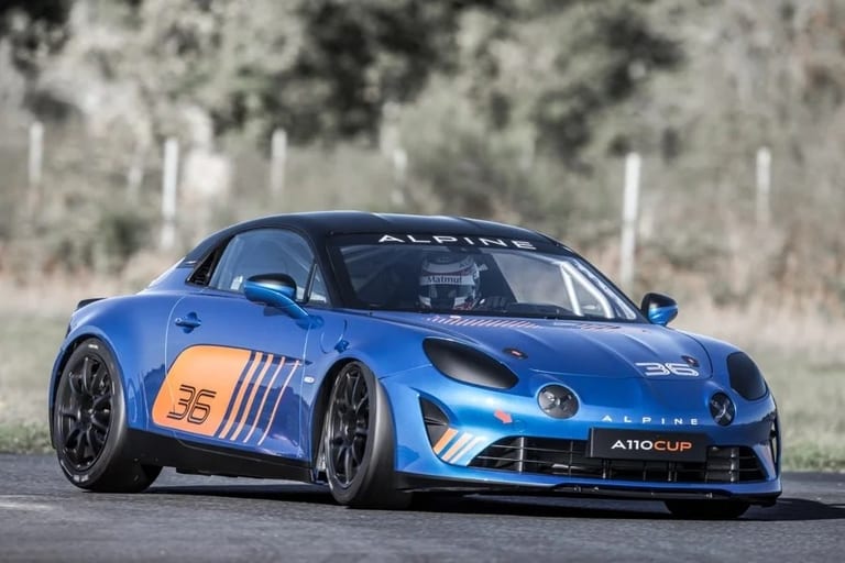 Alpine A110 Cup gratuite dans RaceRoom : un nouveau contenu de base