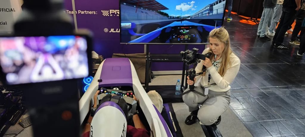 Pimax devient le sponsor officiel d'iRacing