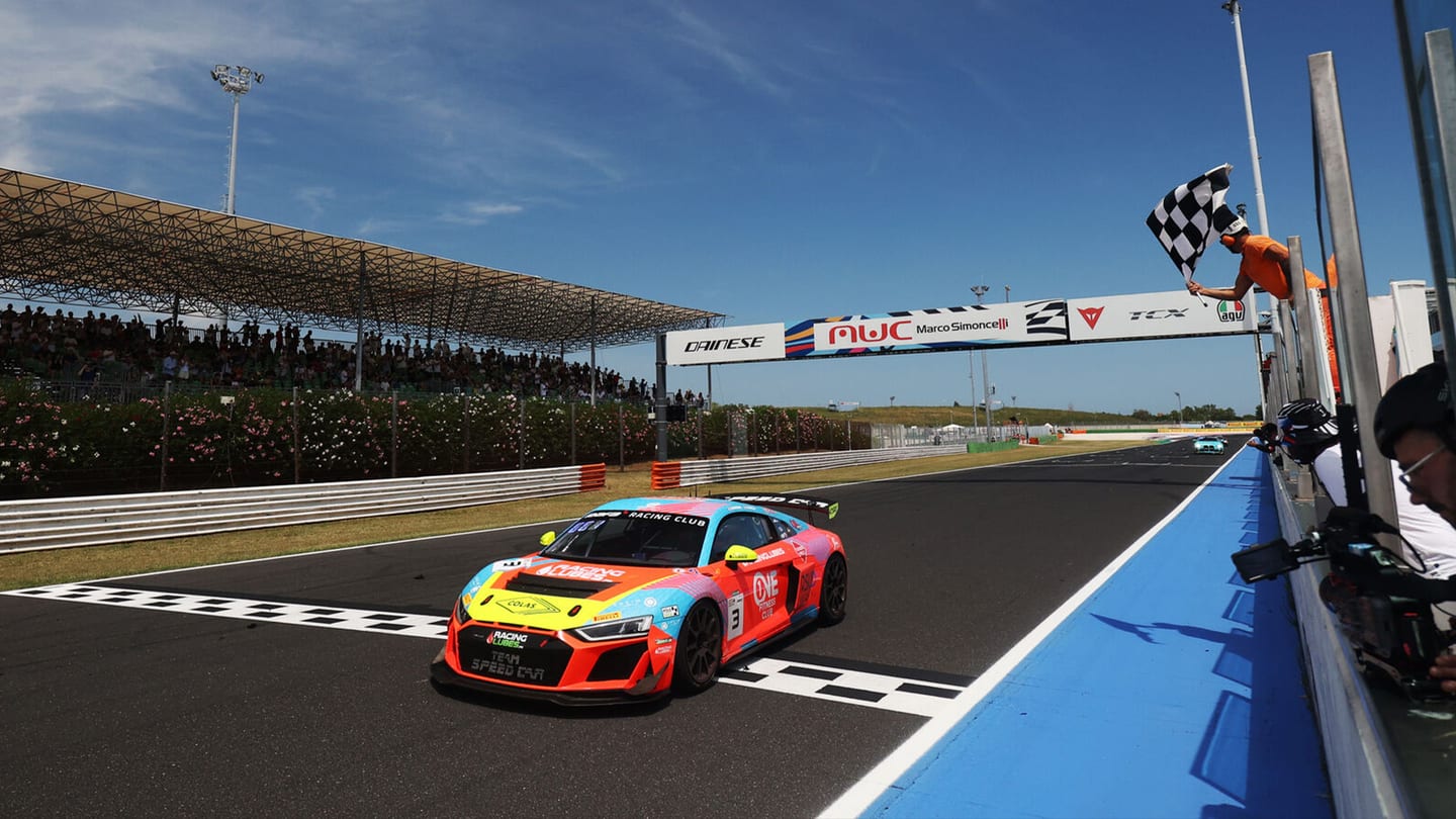 Assetto Corsa Evo V0.6 : serveurs dédiés, 6 nouvelles voitures et Sebring au programme