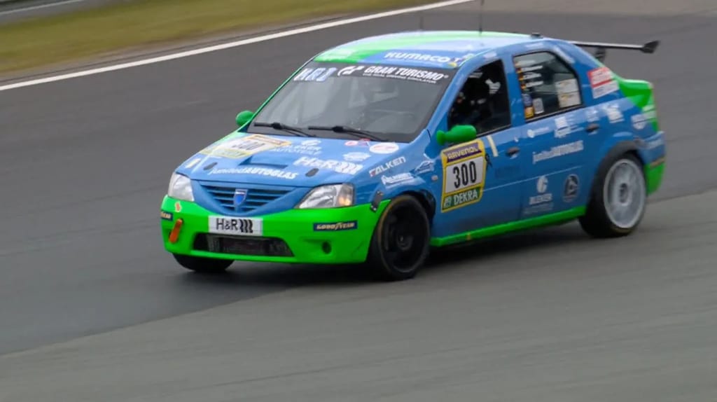Assetto Corsa : la Dacia Logan #300 des 24h du Nürburgring 2026 disponible en mod