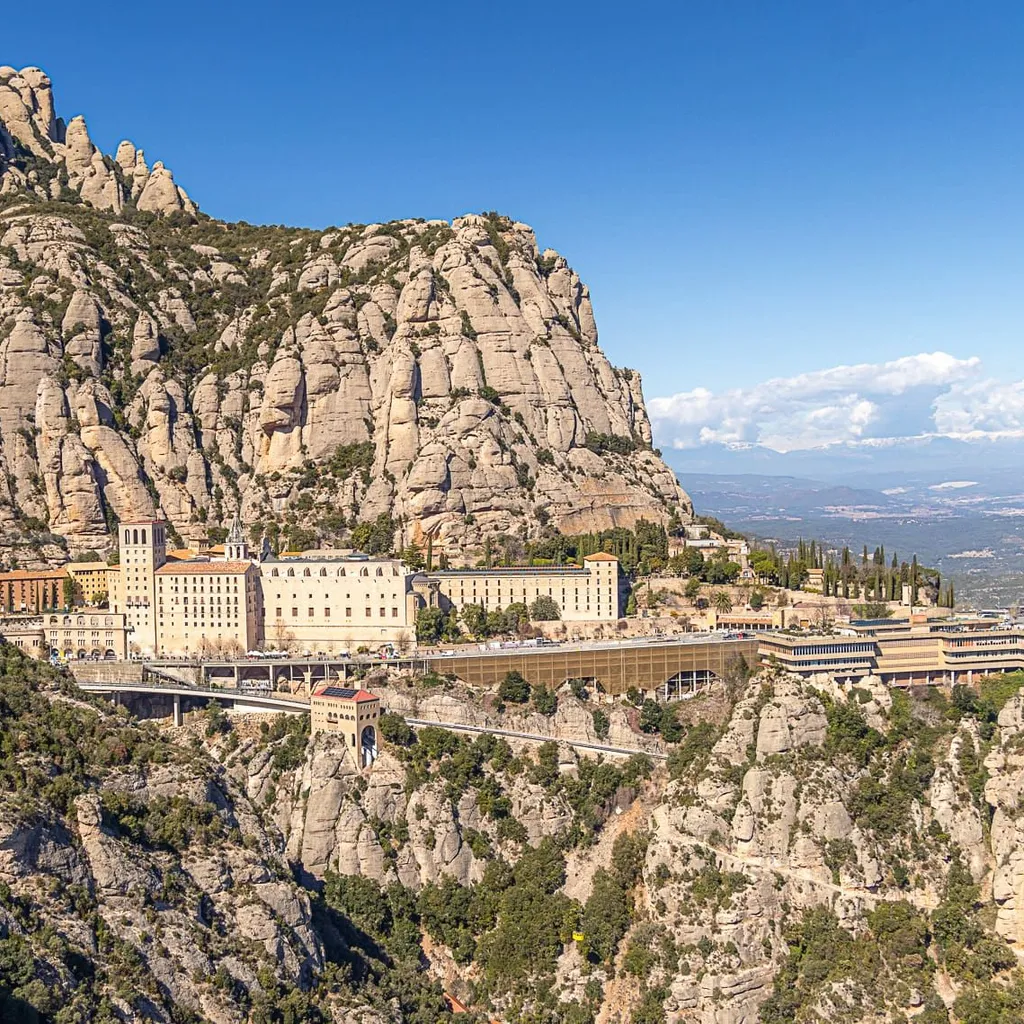 Santa Maria de Montserrat - 2