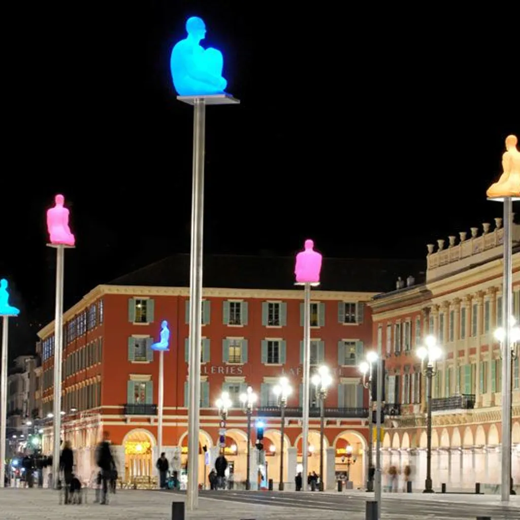 Place Massena - 7