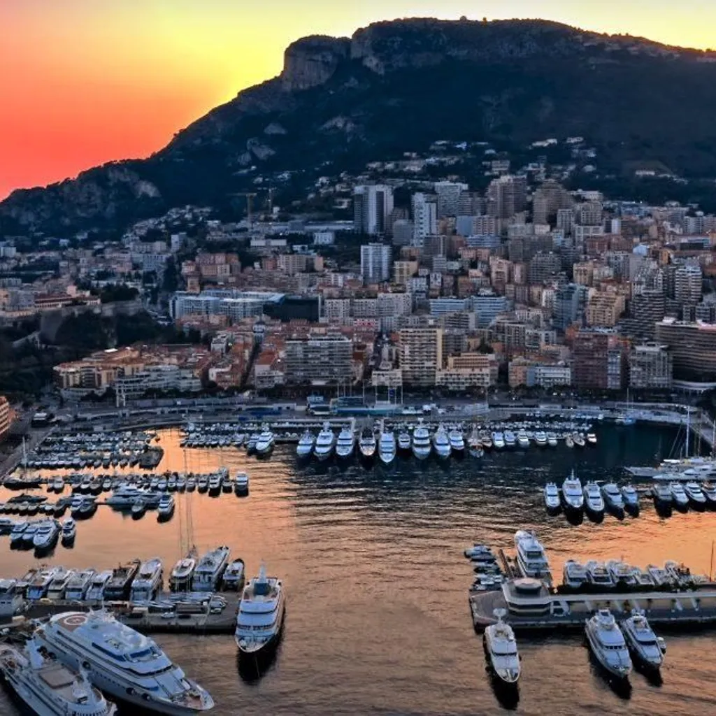 Port Hercule - 2