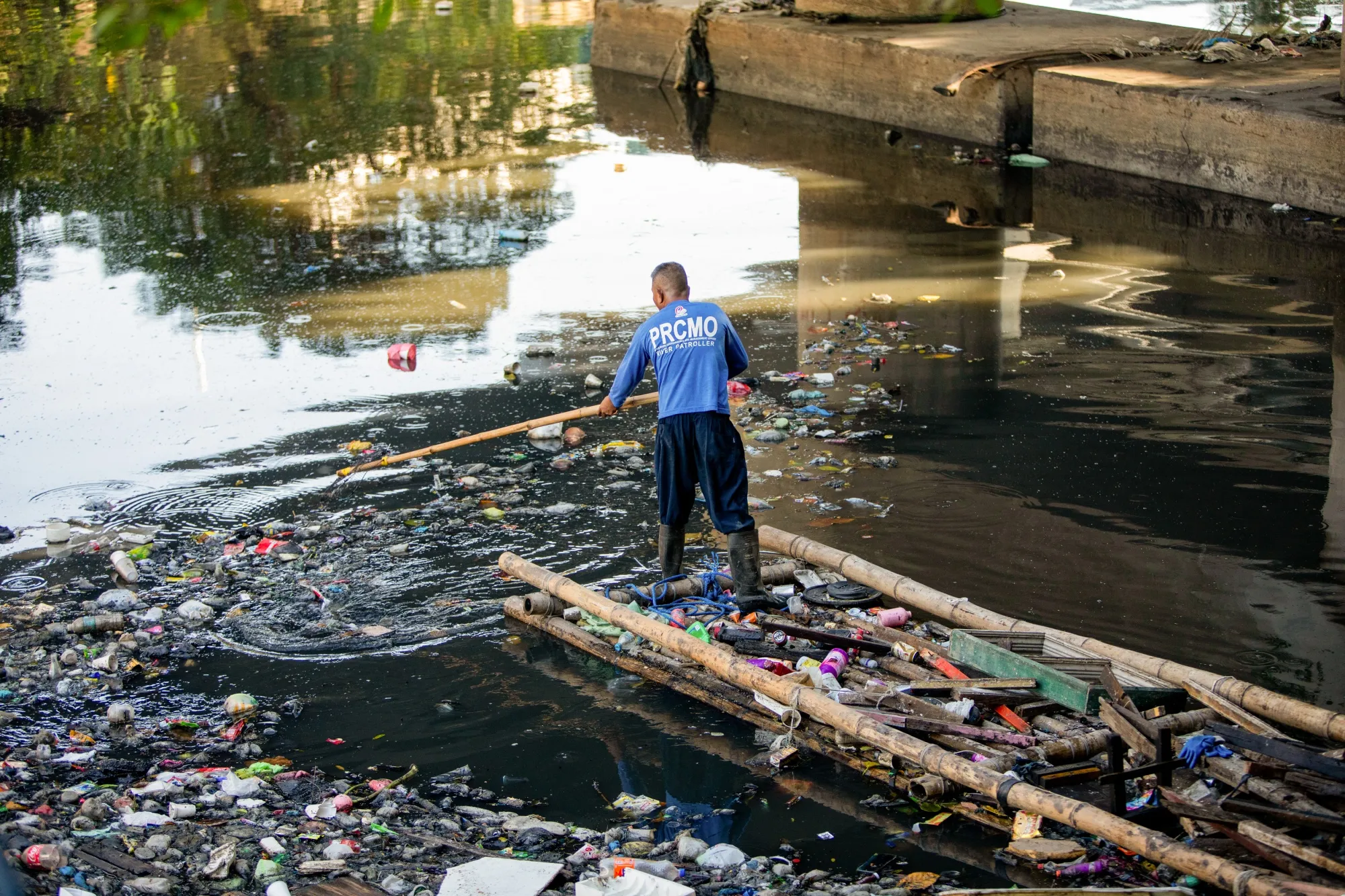 Pasig River Cleanup Becomes a Frontline Strategy in the Global Fight Against Ocean Plastics