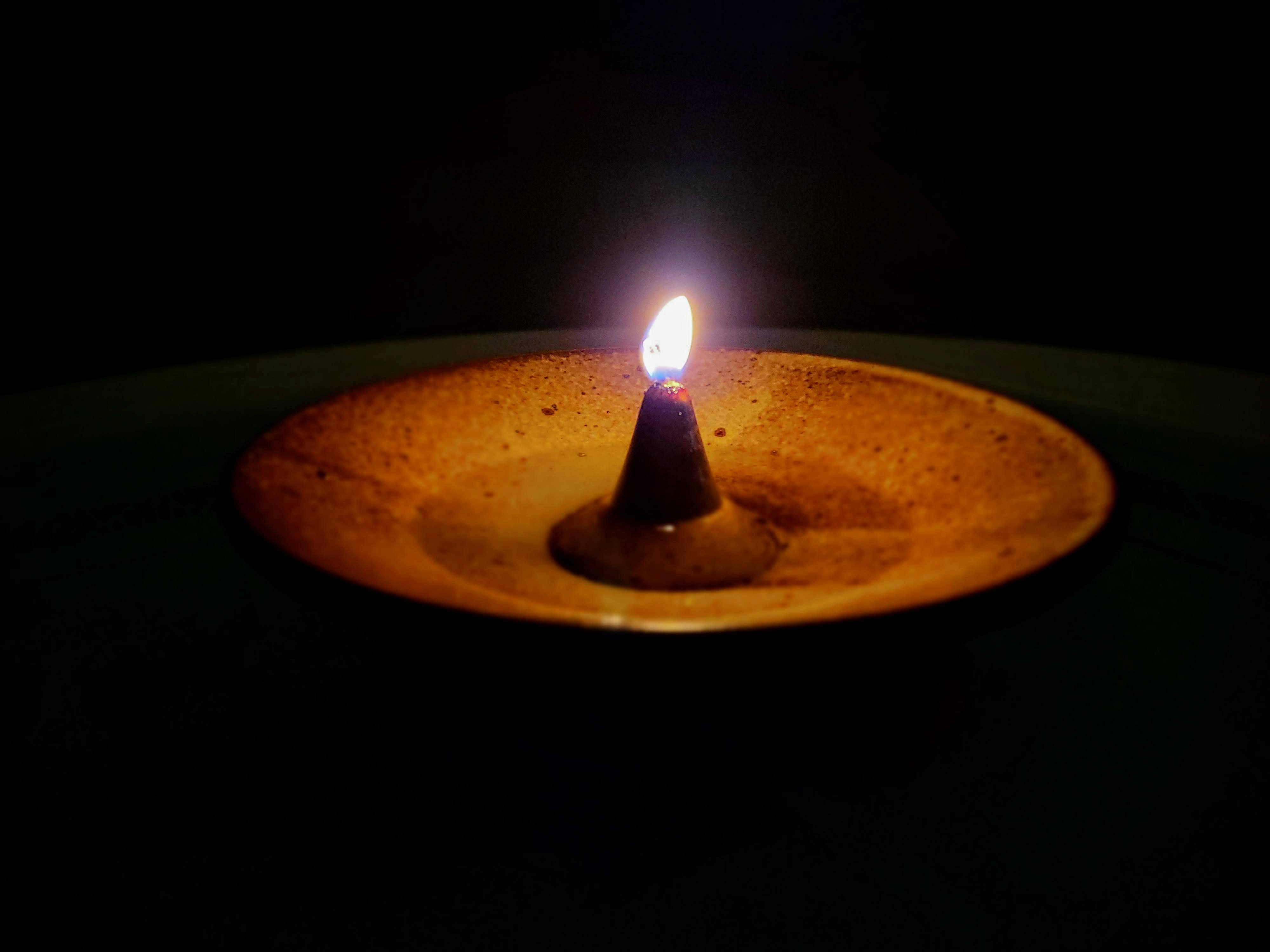 L'huile de nos lampes: édito d'Avent