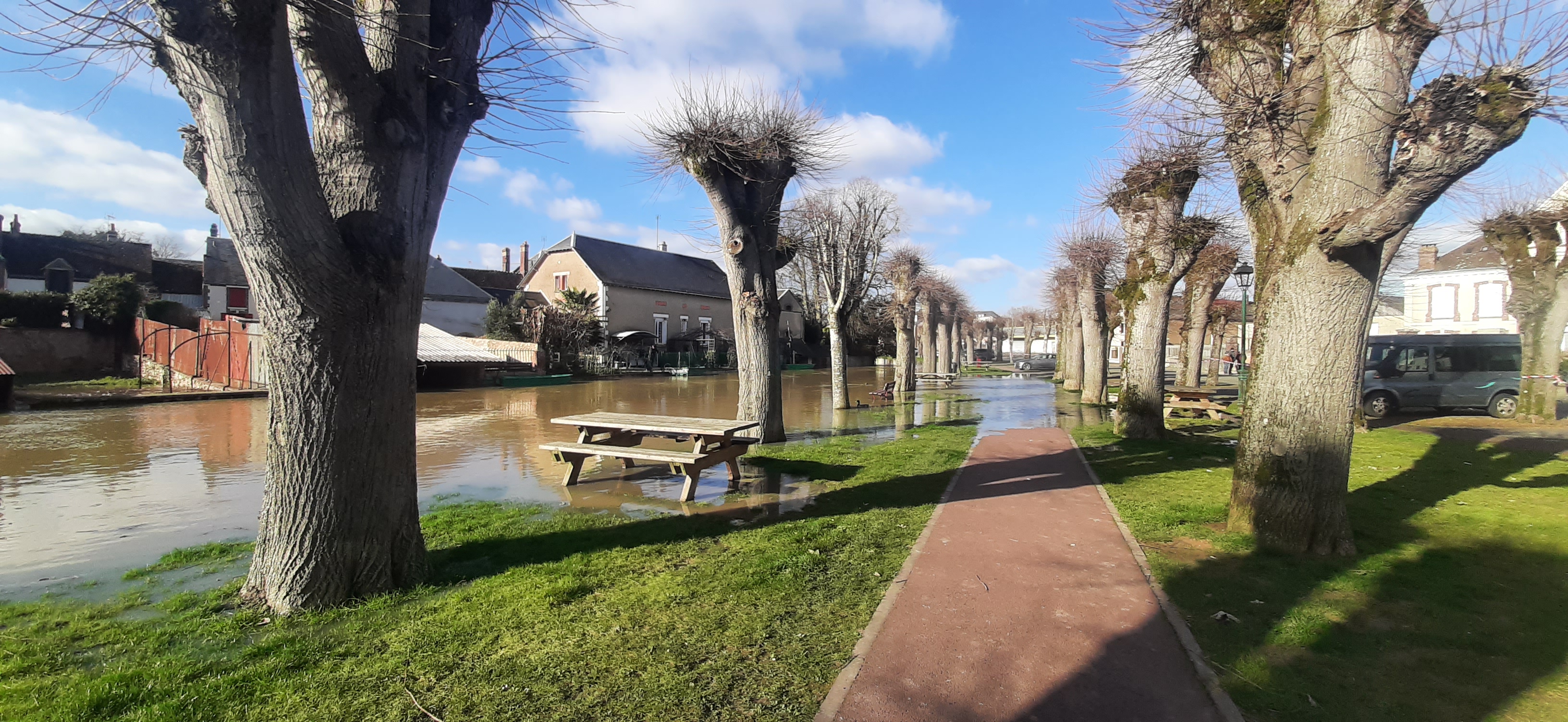 L'eau monte