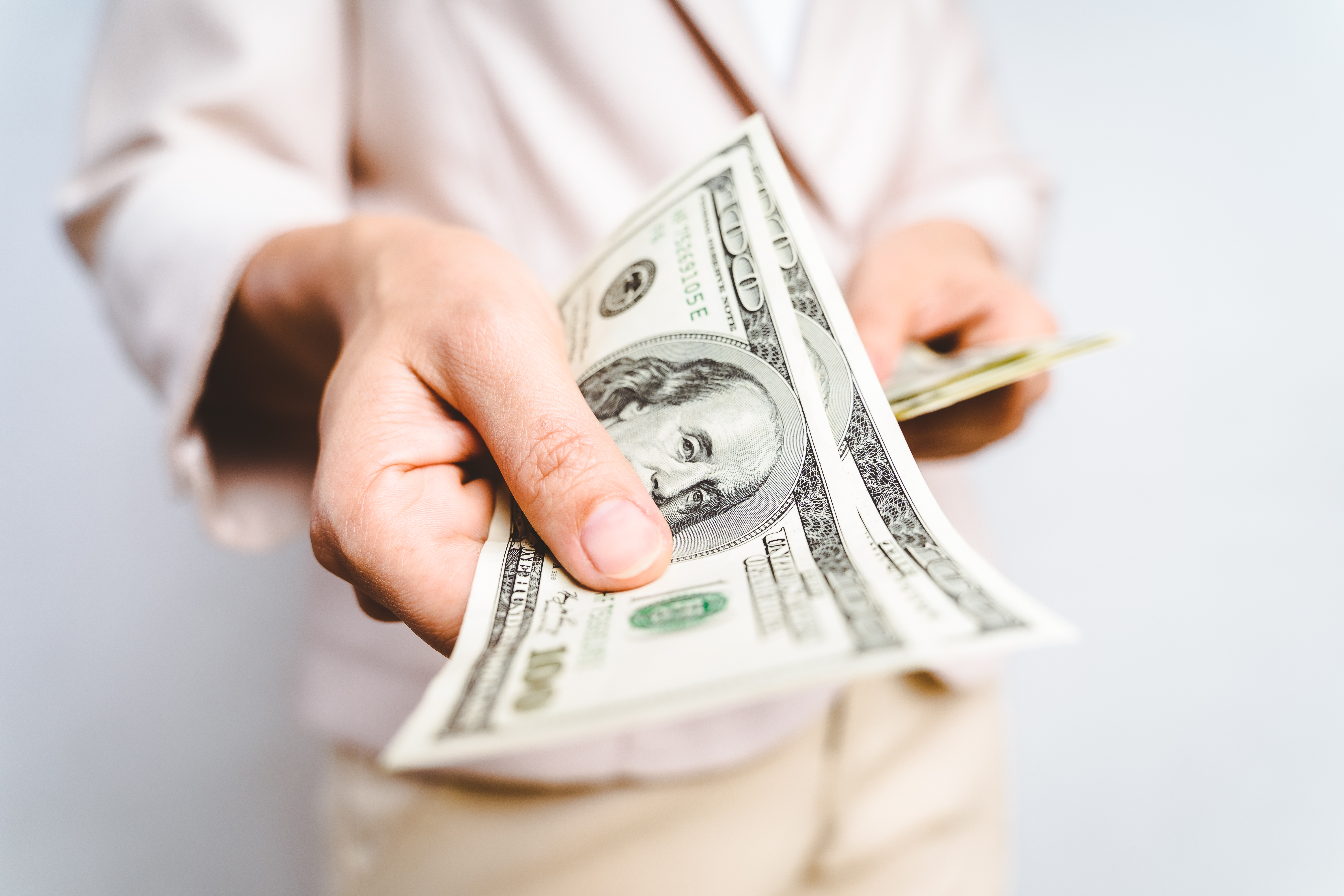 Currency Converter for eSIM: How to Check Travel eSIM Prices in Your Local Currency