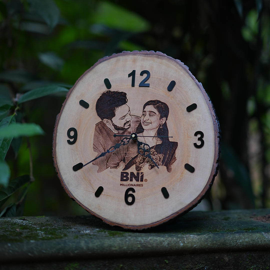 WOODEN CLOCK