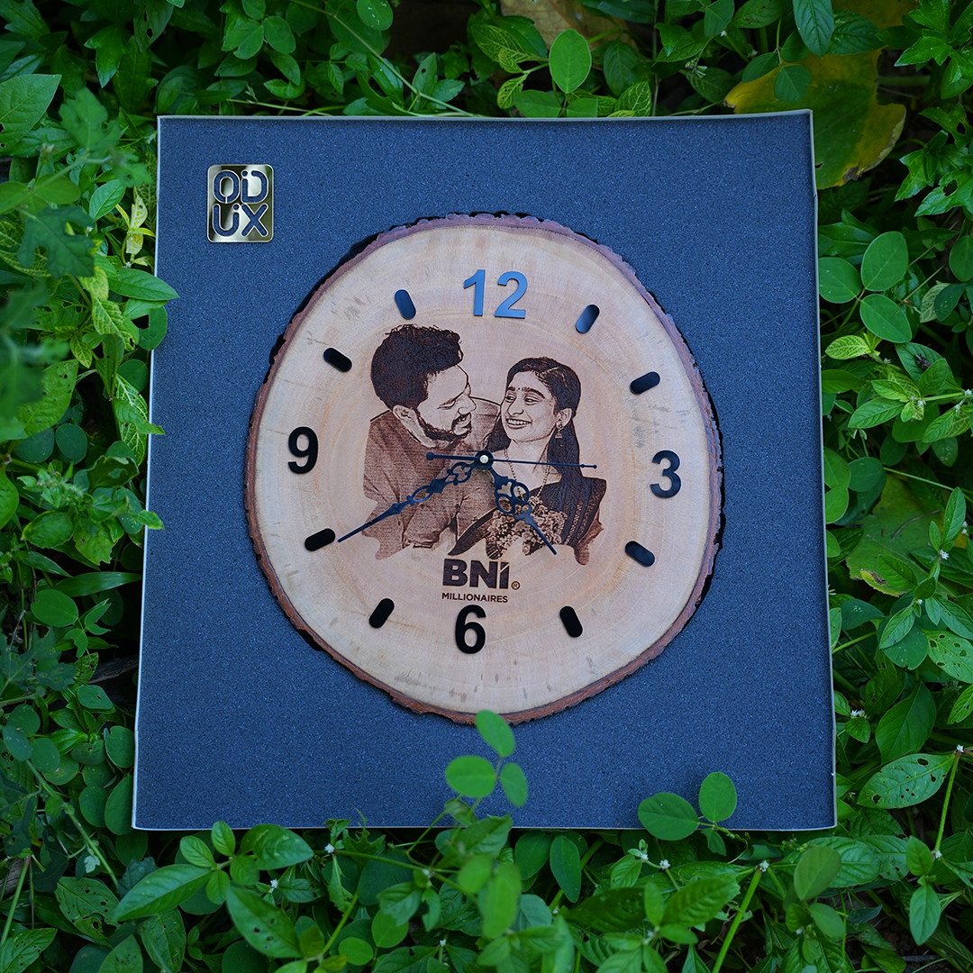 WOODEN CLOCK thumbnail 2