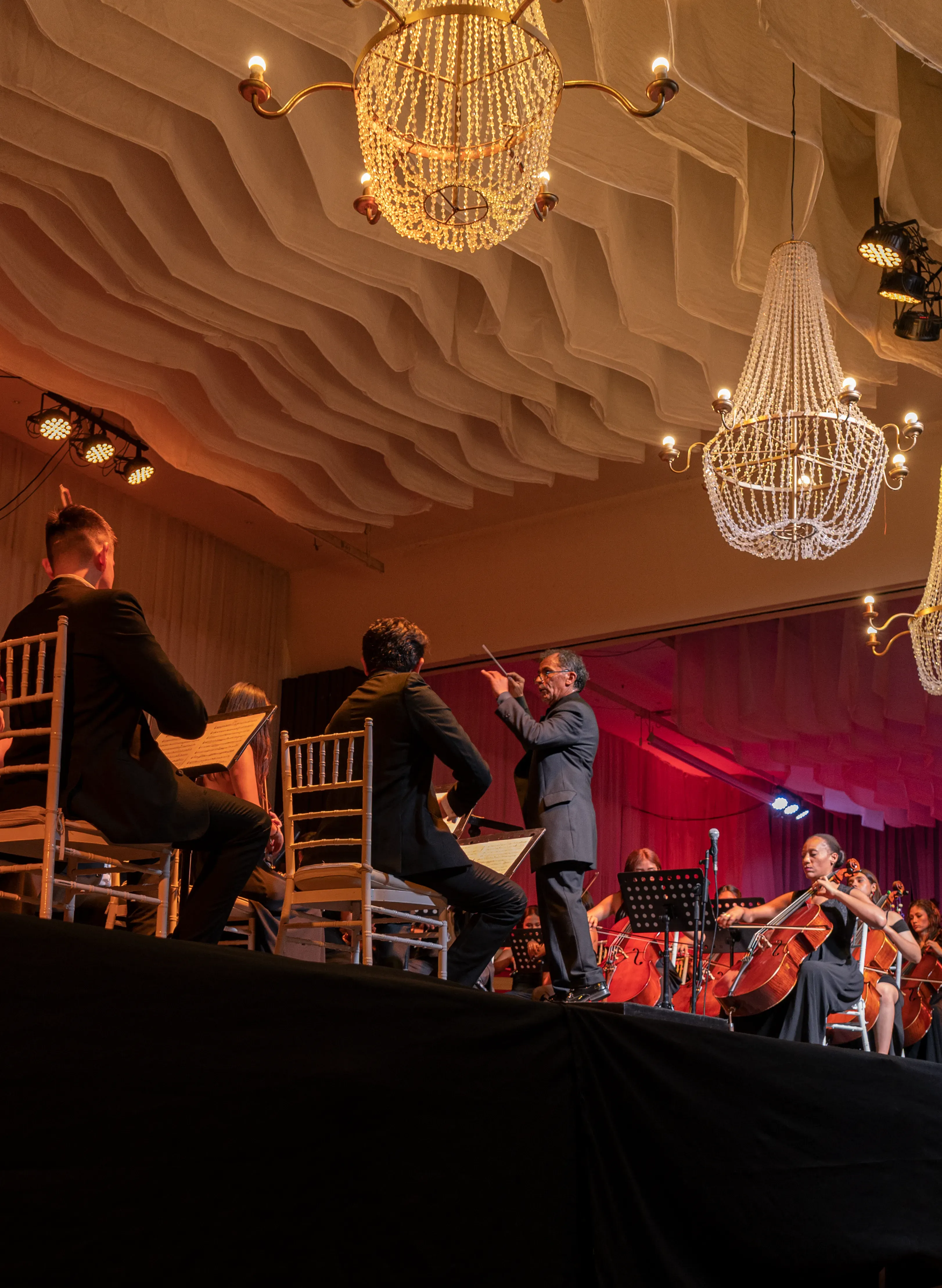 Foto 9 de Vals Filarmónica