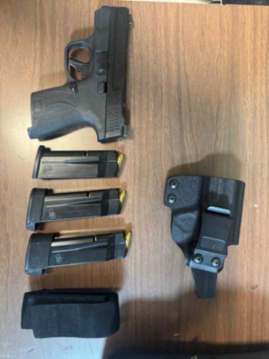 Smith and Wesson shield plus כמו חדש - תמונה ממוזערת 3