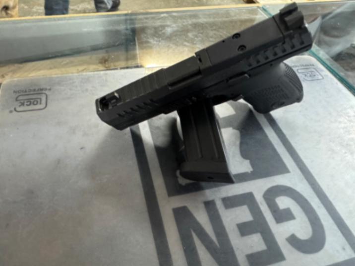 Cz p10 c ported במצב דנדש. - תמונה ממוזערת 2