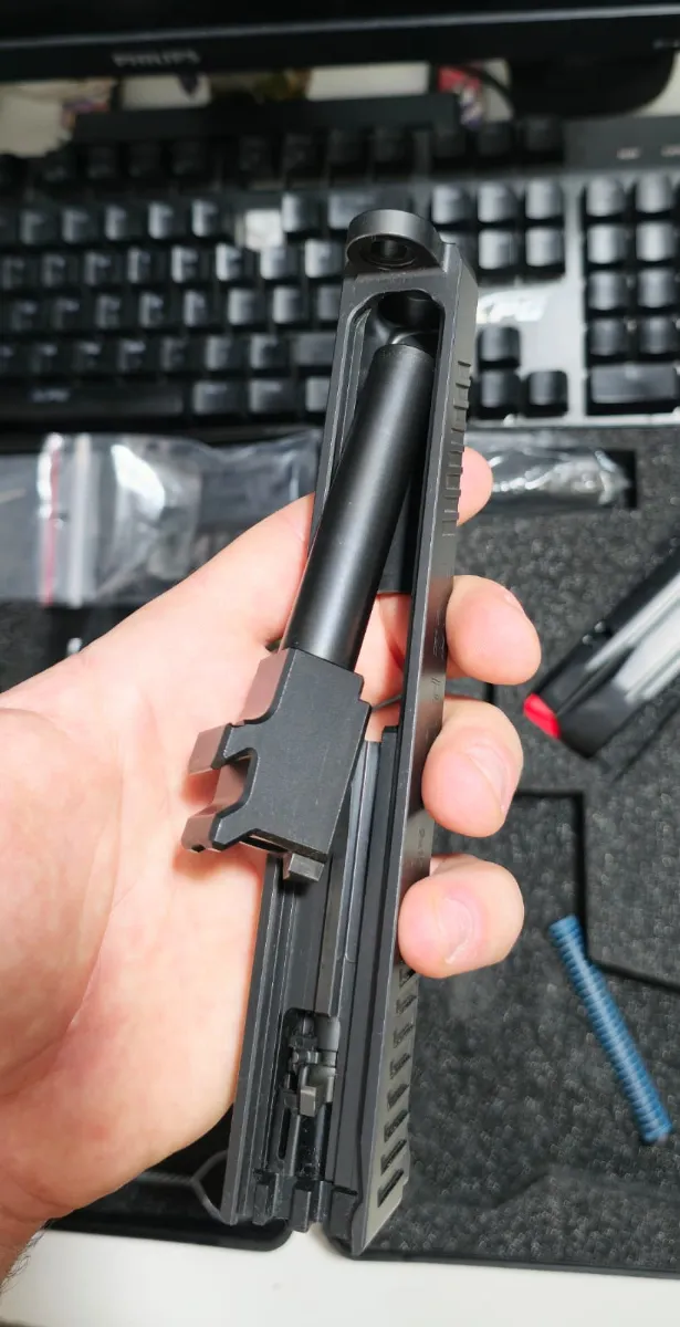  cz p-10 c or במצב חדש לגמרי! - תמונה ממוזערת 3