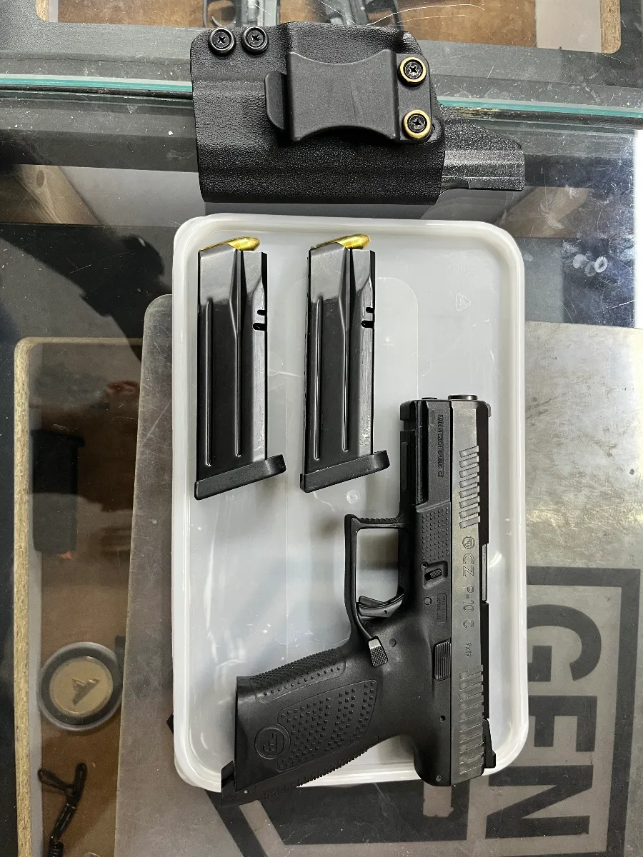 CZ P10-C כמו חדש! ירה 50 כדורים בלבד!