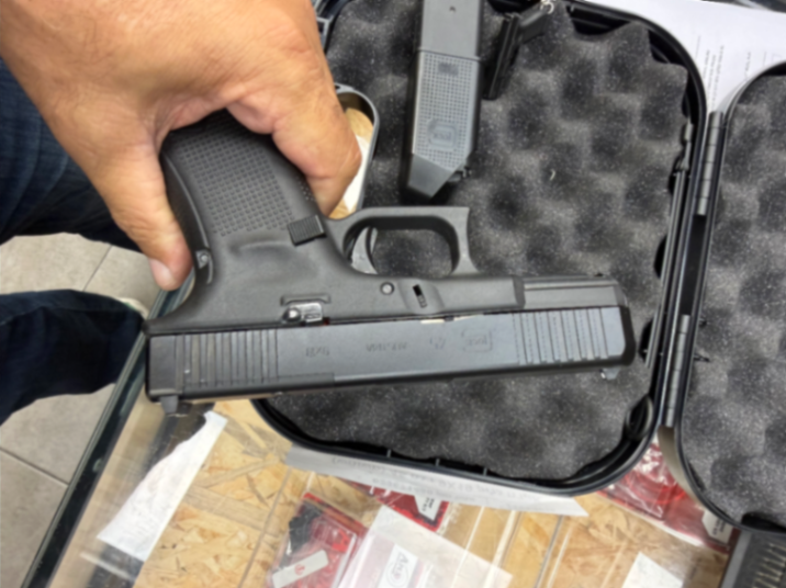 Glock 45 mos במצב נדיר. נקנה בסוף 2024 ירה רק בריענון - תמונה ממוזערת 2