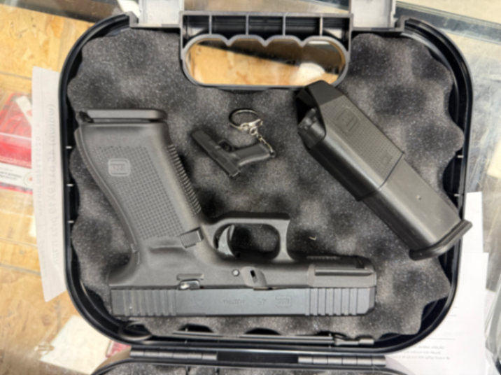 Glock 45 mos במצב נדיר. נקנה בסוף 2024 ירה רק בריענון - תמונה ממוזערת 3