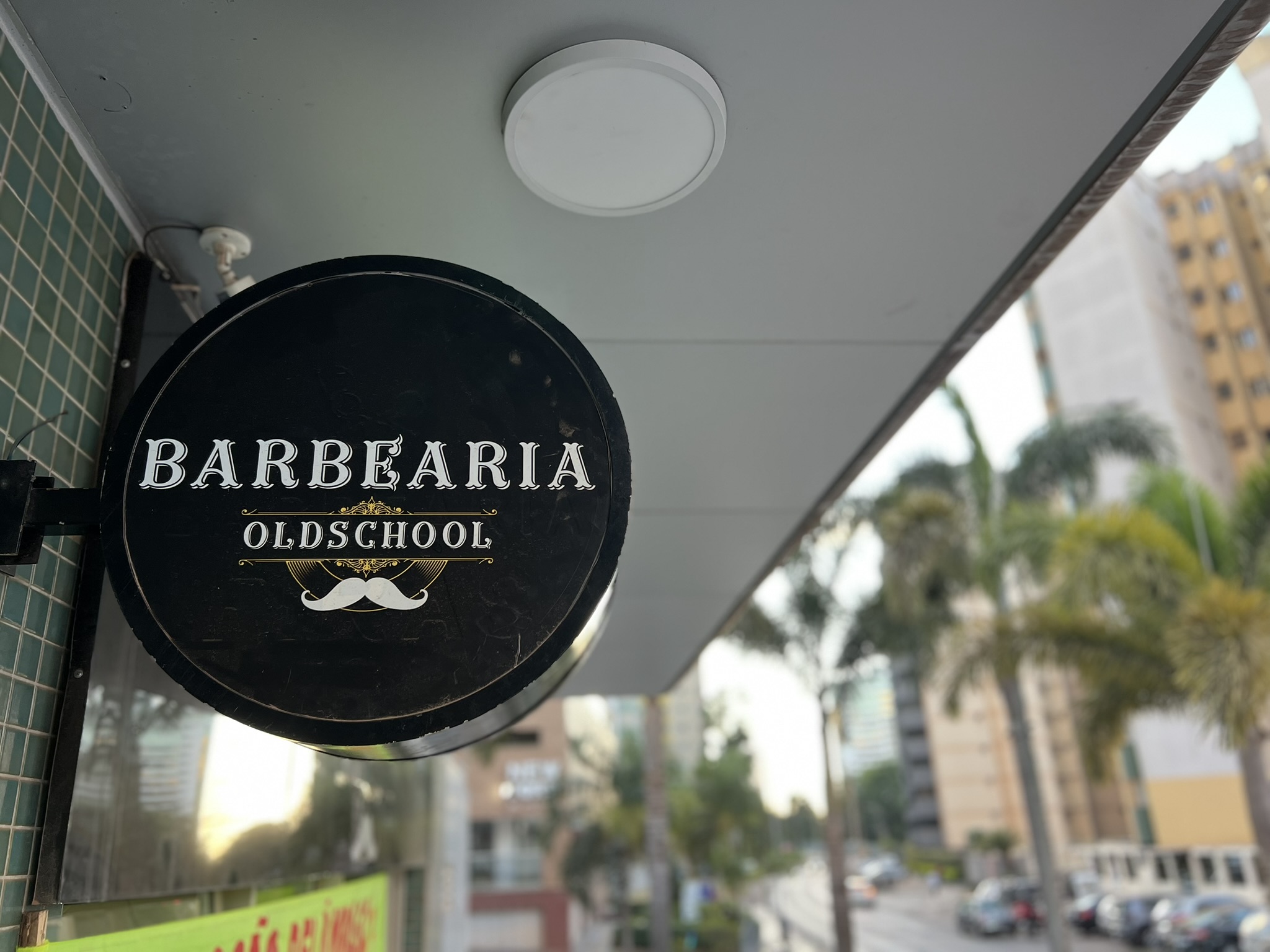 Cadeira clássica de barbeiro vintage