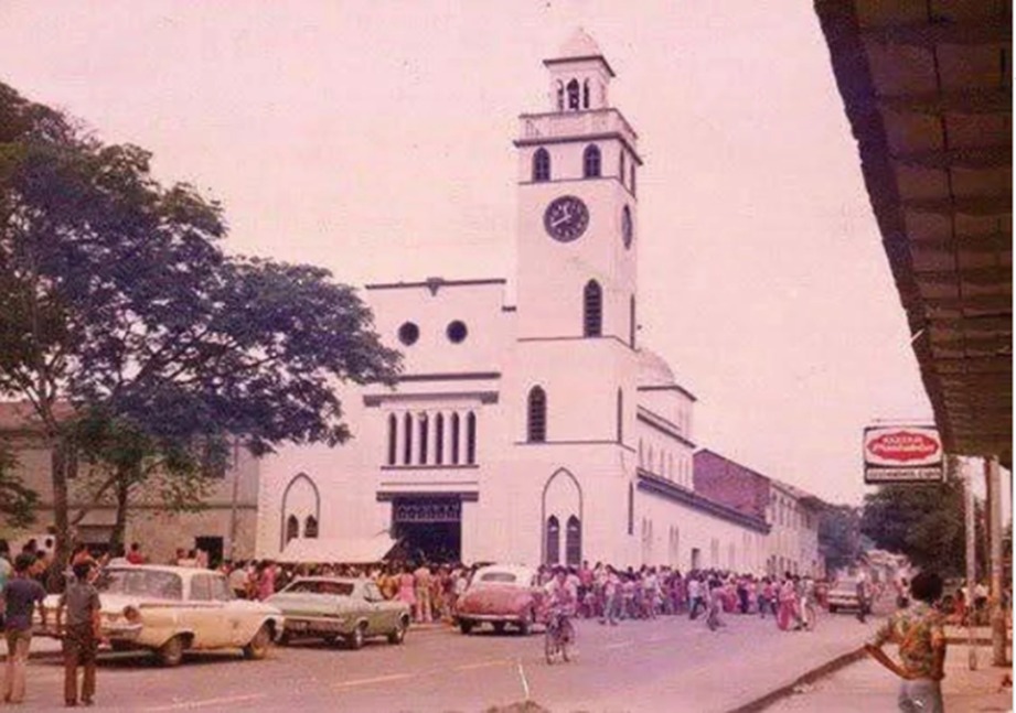 Así era el paisaje urbano, cerca a la iglesia, en el Tolima en tiempos de San Lorenzo.