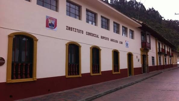 Instituto Comercial Aguilera León. Nemocón