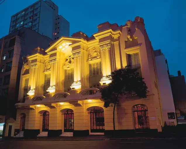 Fachada ou interior de Teatro Renault