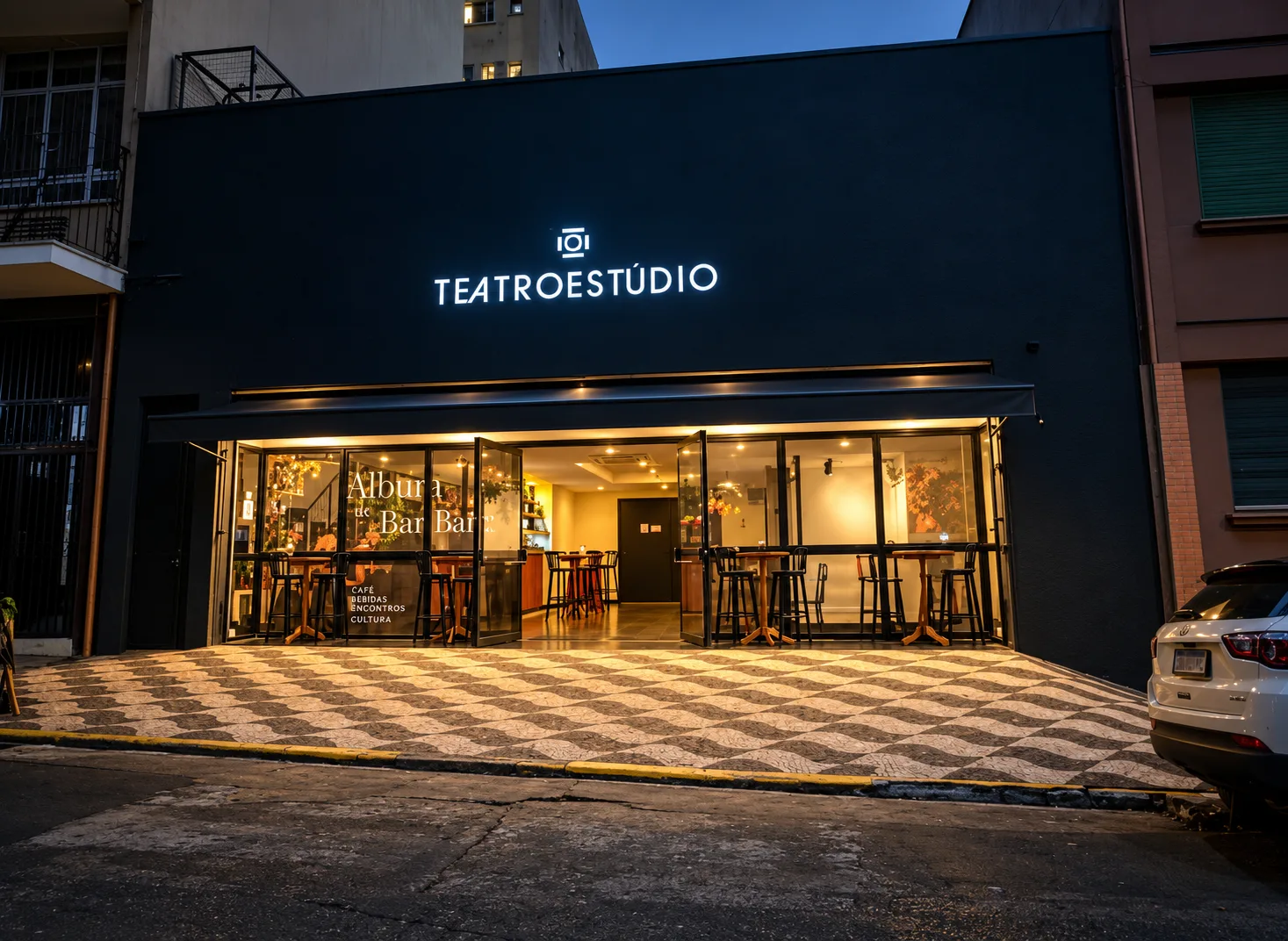 Fachada ou interior de Teatro Estúdio