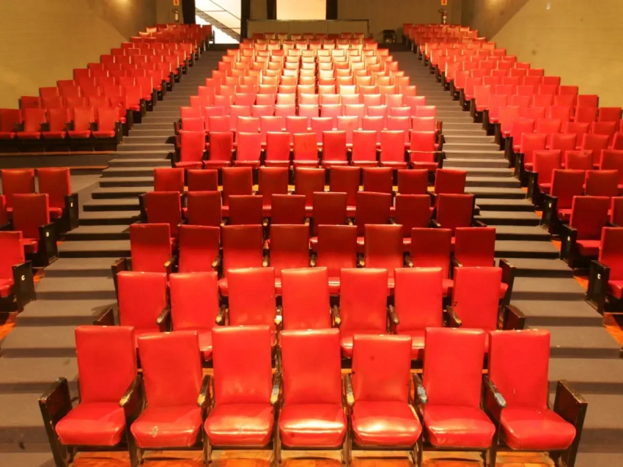 Fachada ou interior de Teatro Maria Della Costa