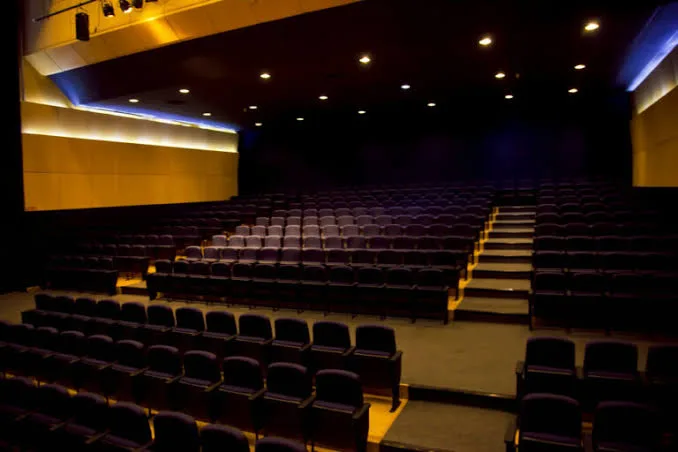 Fachada ou interior de Teatro UNICID