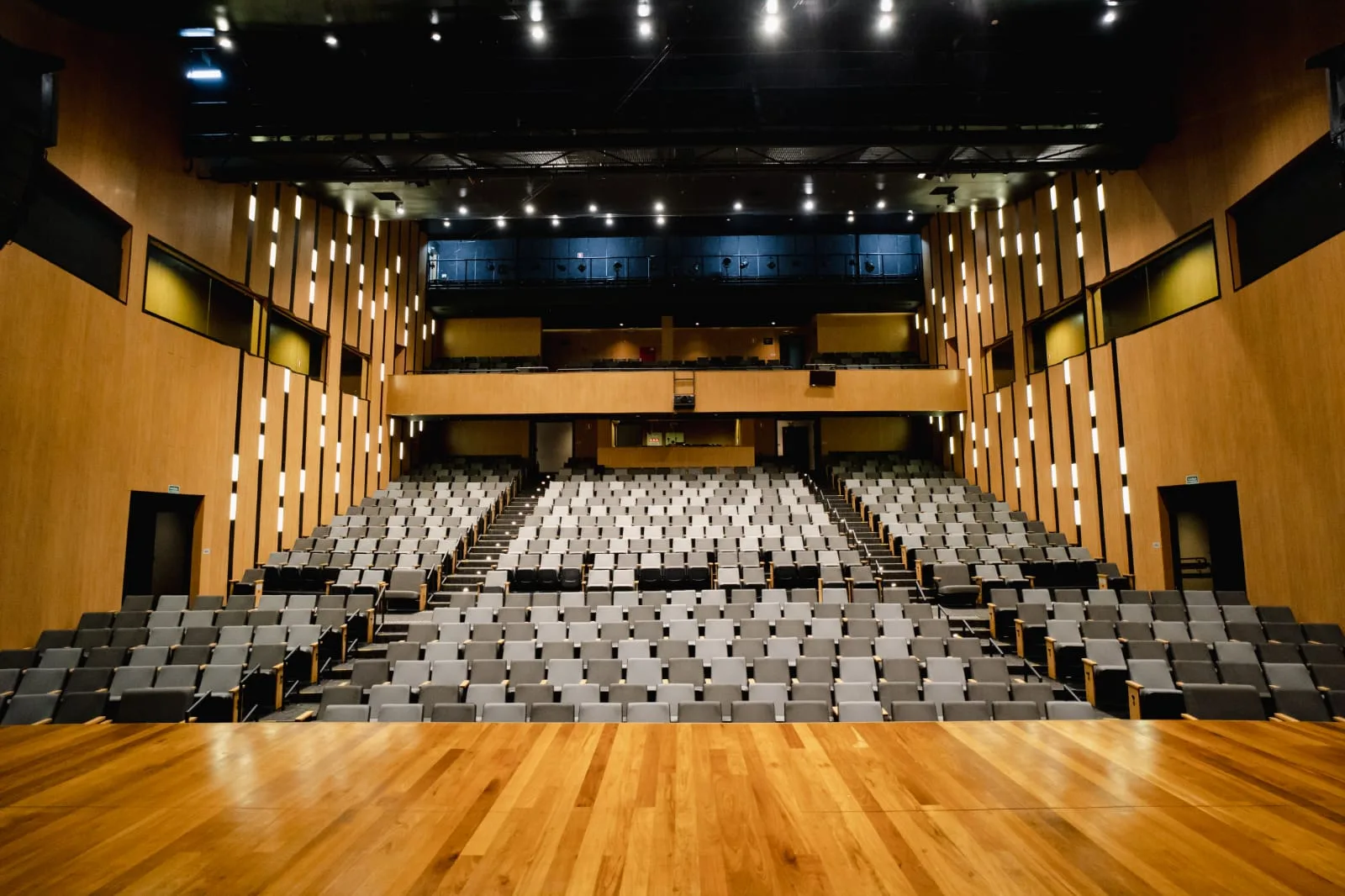 Fachada ou interior de Teatro VillaLobos