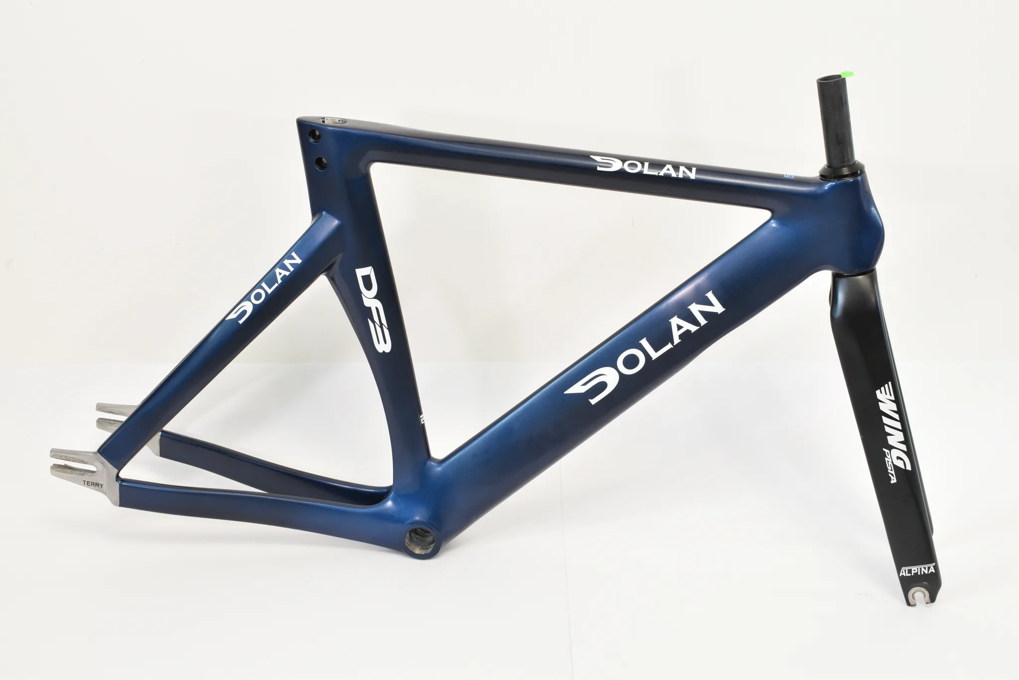 Dolan DF 3 — 3