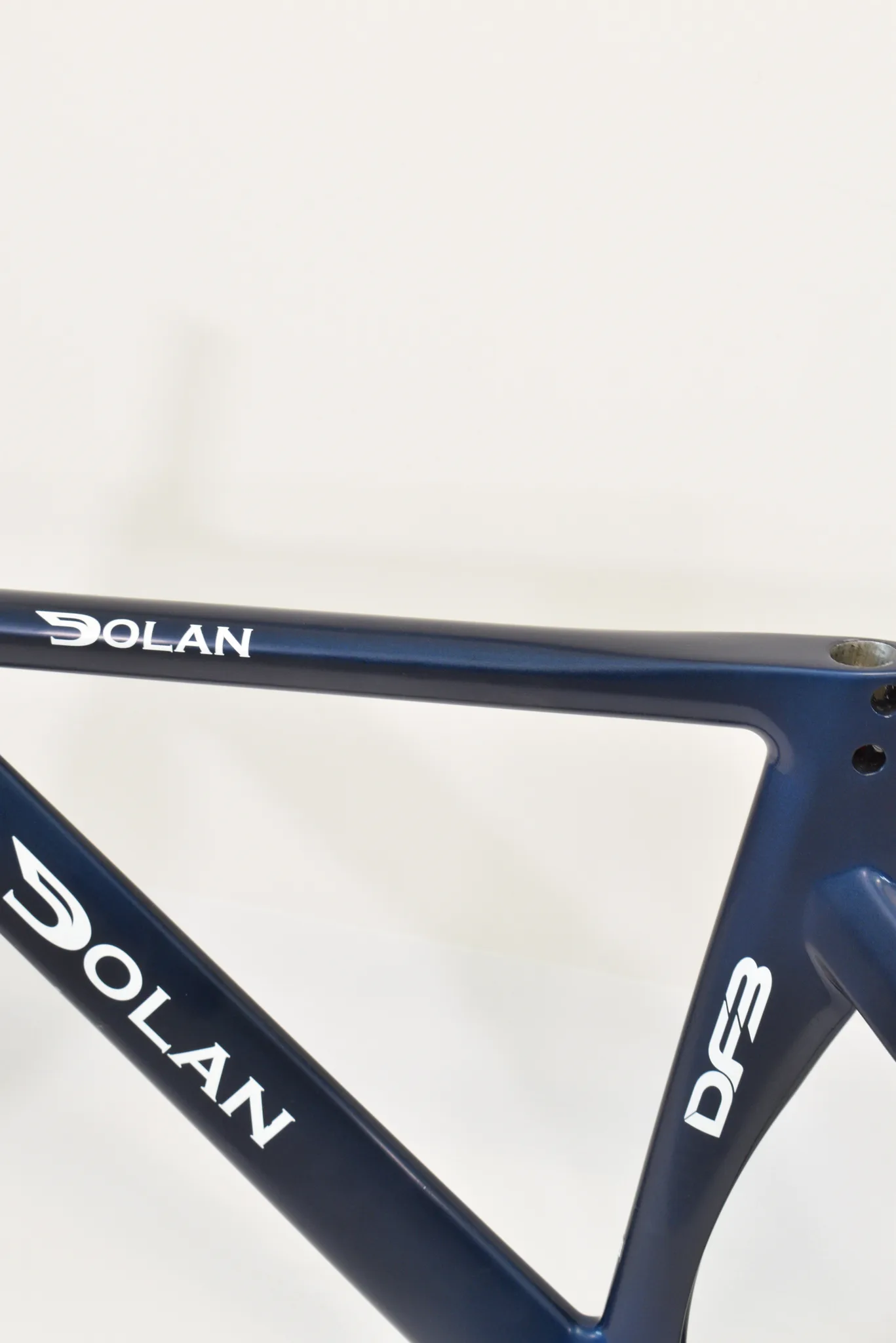 Dolan DF 3 — 6
