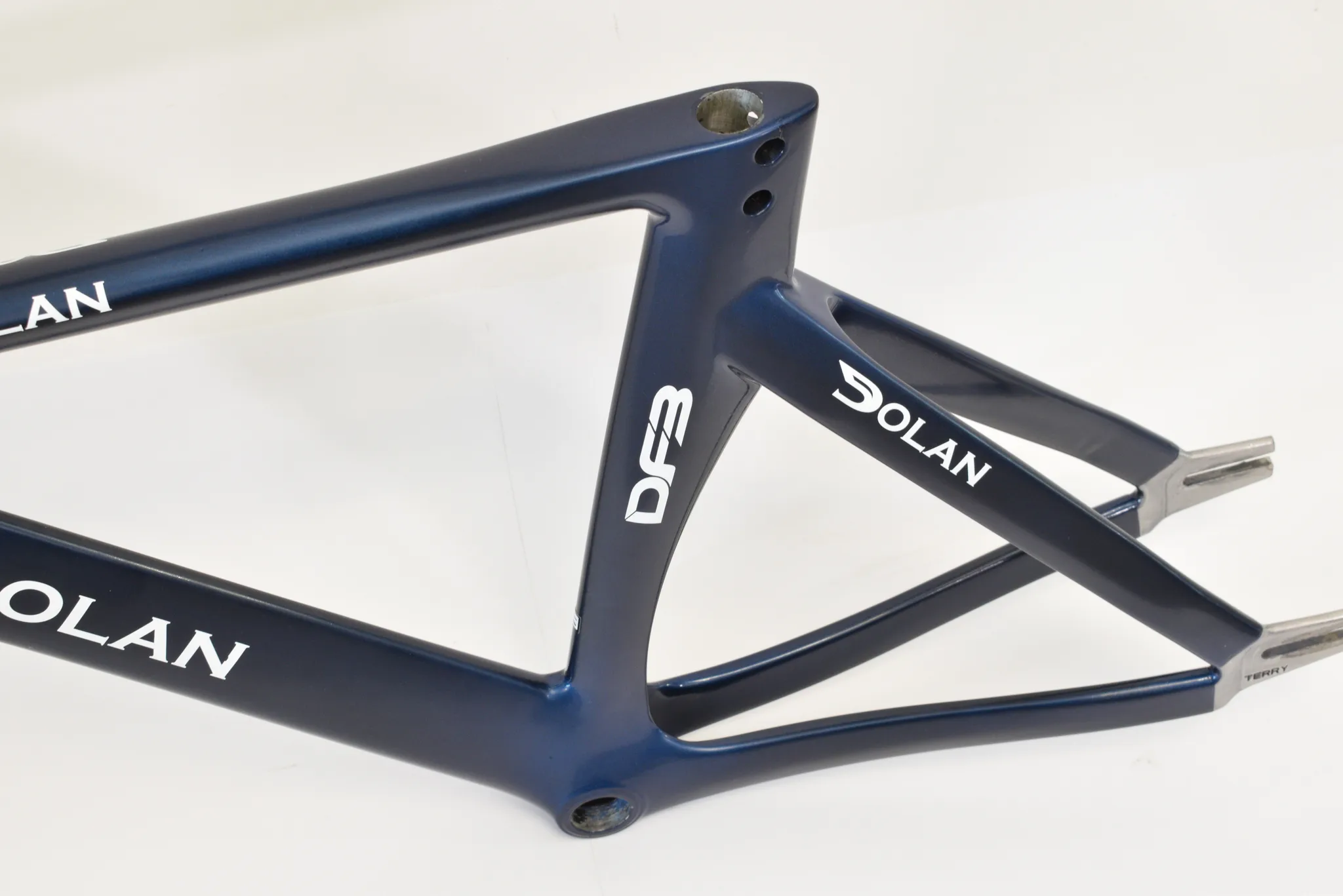 Dolan DF 3 — 7