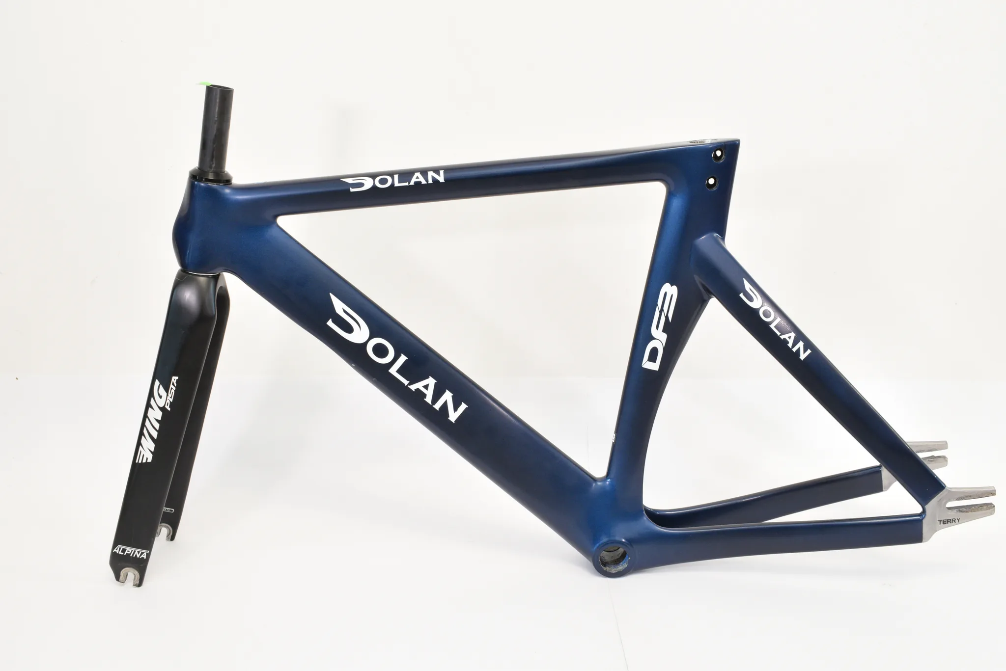 Dolan DF 3 — 8