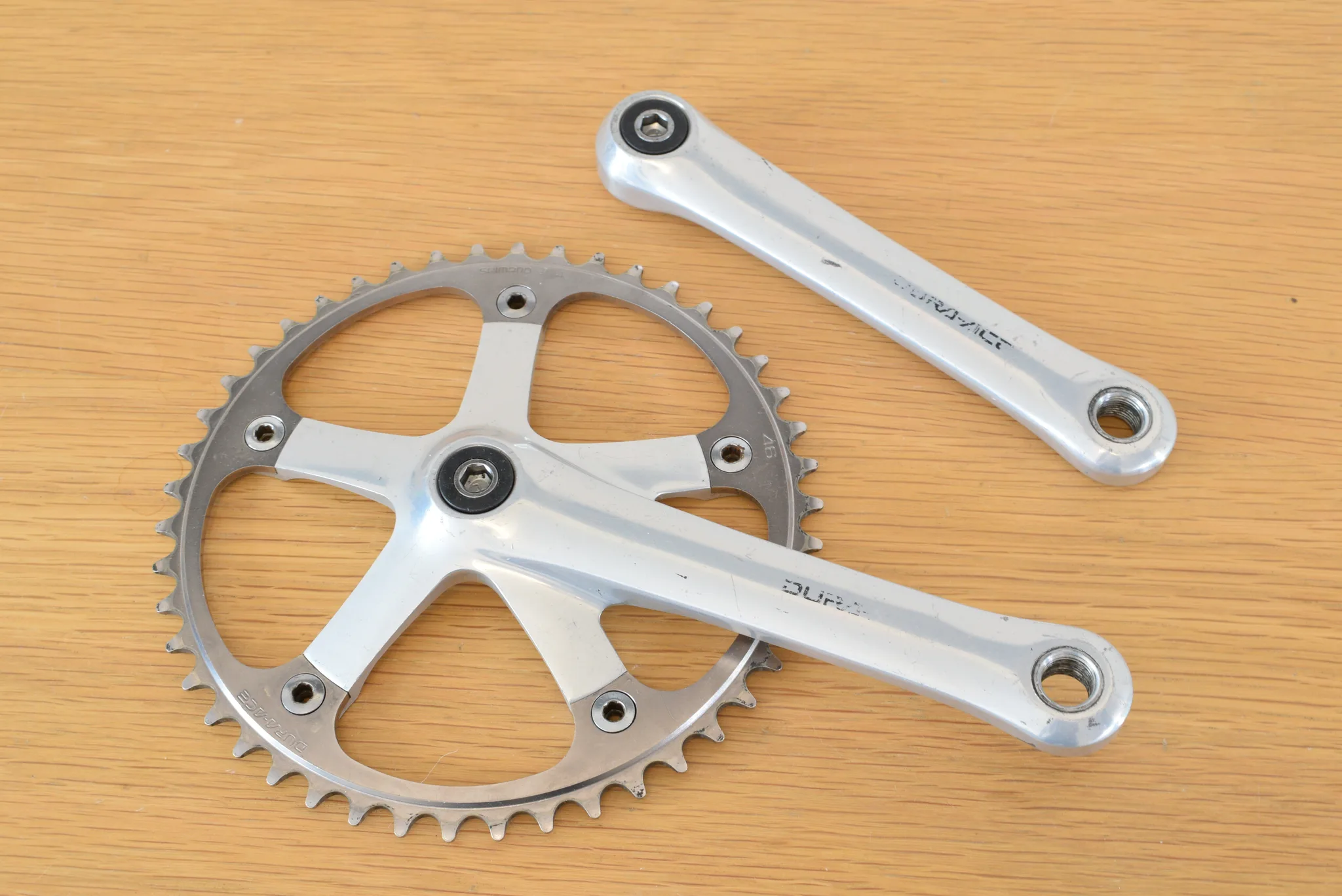 Shimano Dura-Ace NJS FC7600 — 8