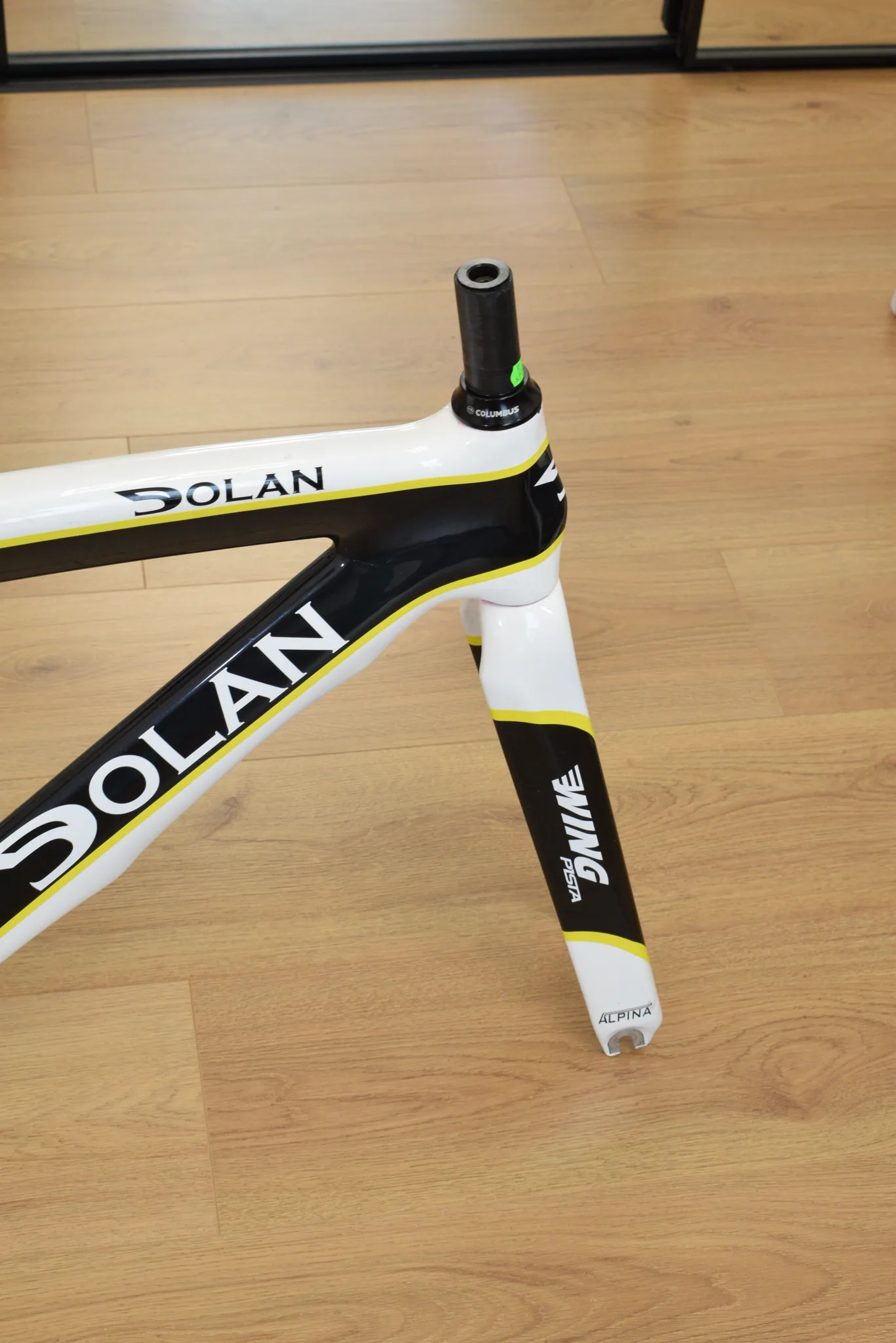 Dolan Forza — 10