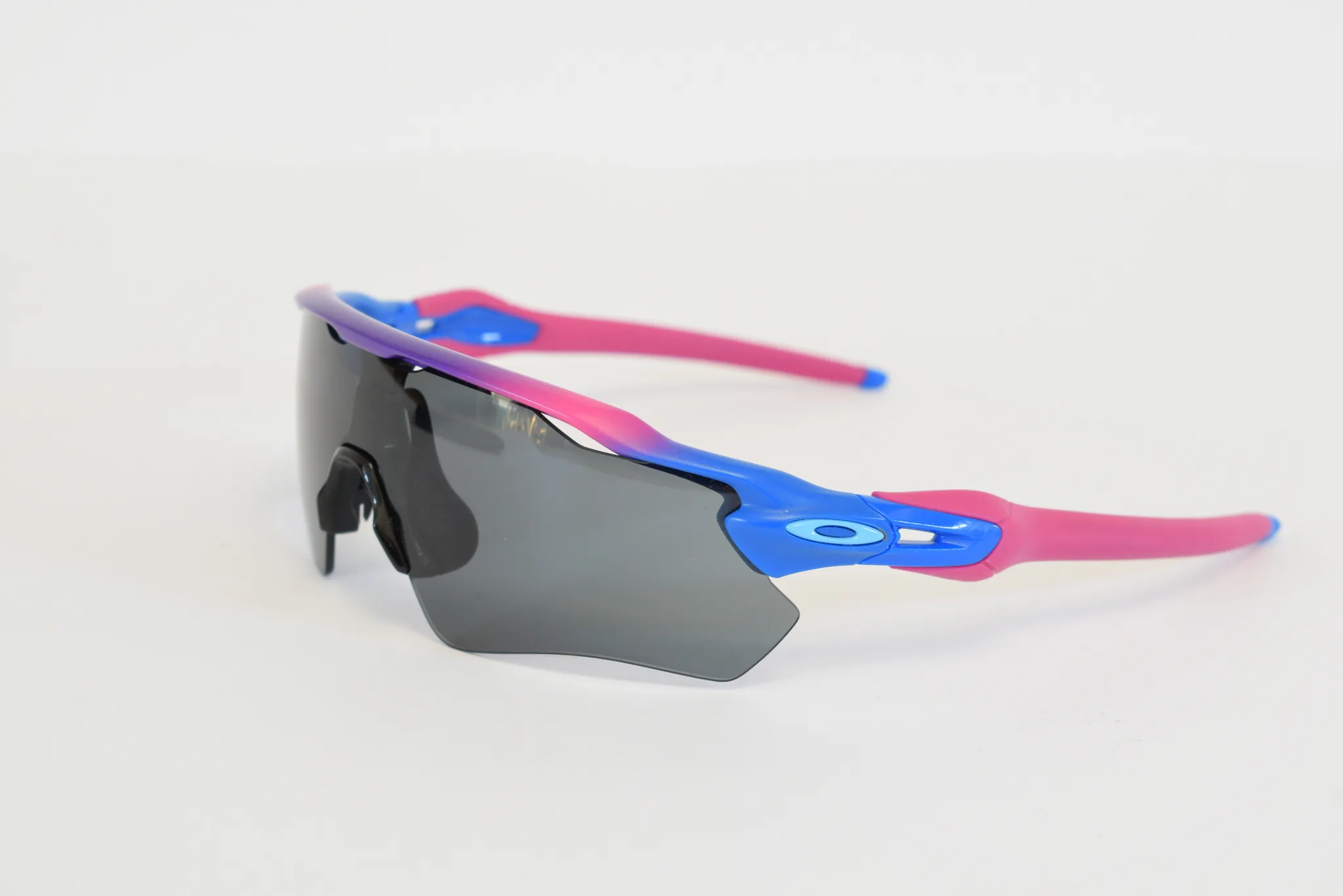 Oakley Radar EV path — 2